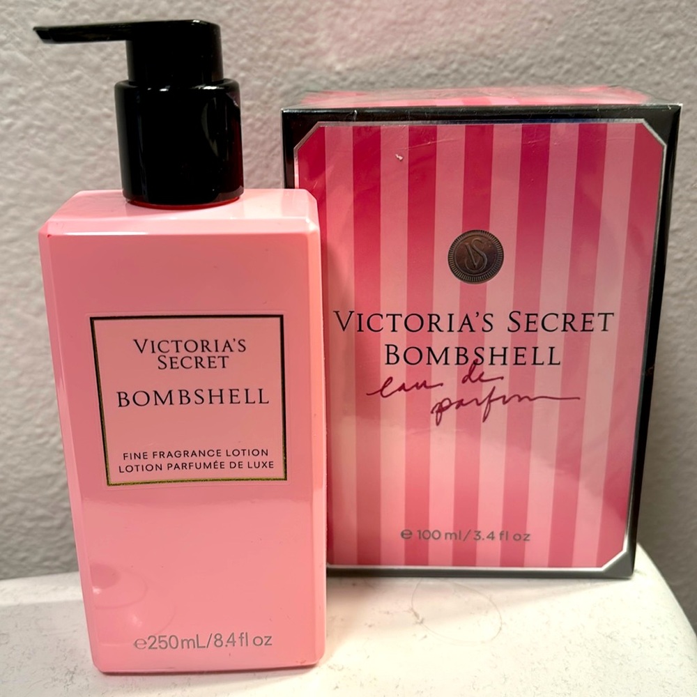 BRAND NEW Victoria’s Secret Bombshell perfume and lotion combo